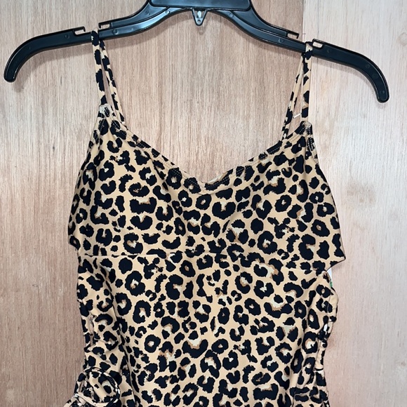 SALT + COVE Lace-Up Side One-Piece Swimsuit Sz Large - Picture 4 of 9